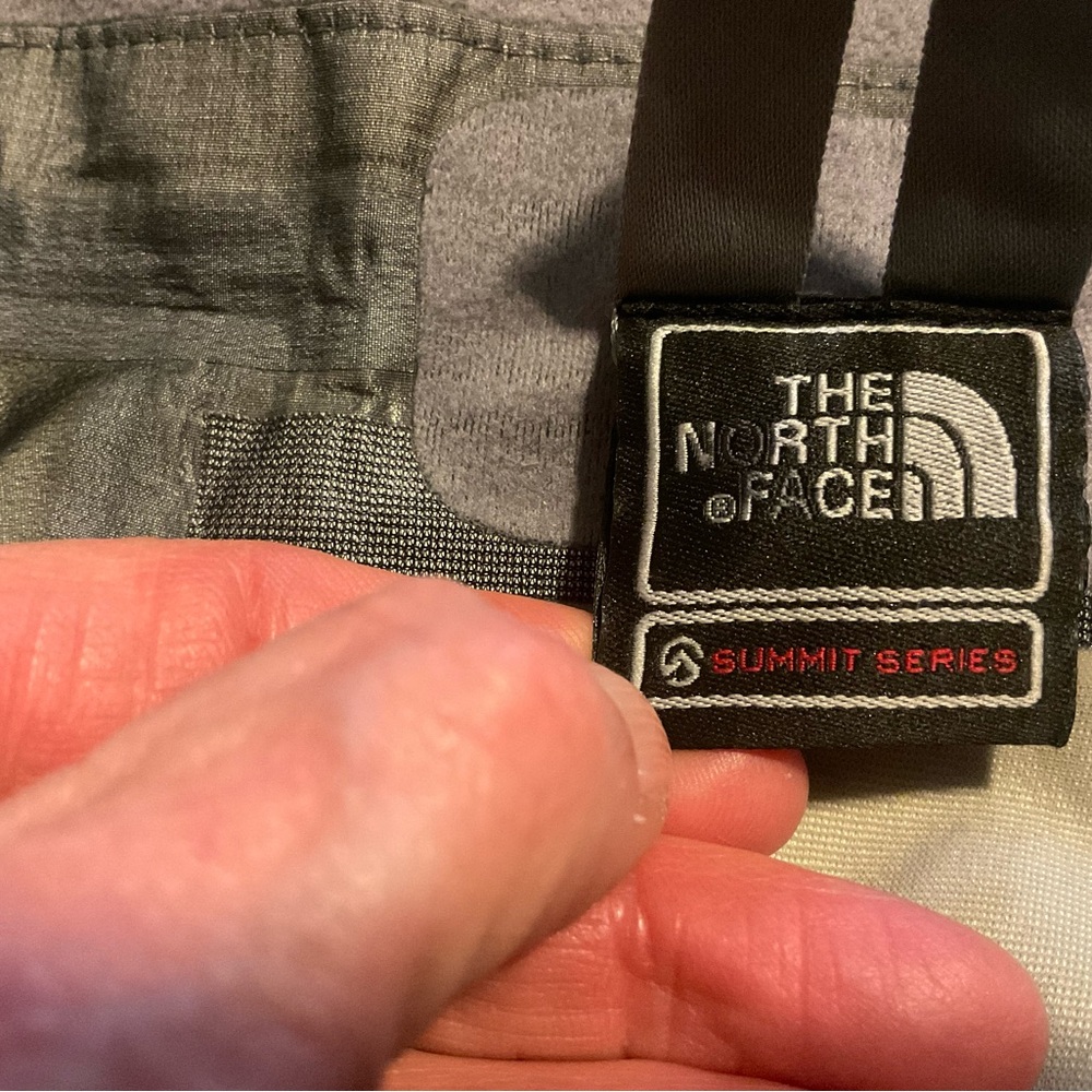 The North Face Women's Ski Jacket - Cream and Brown - Picture 3 of 16
